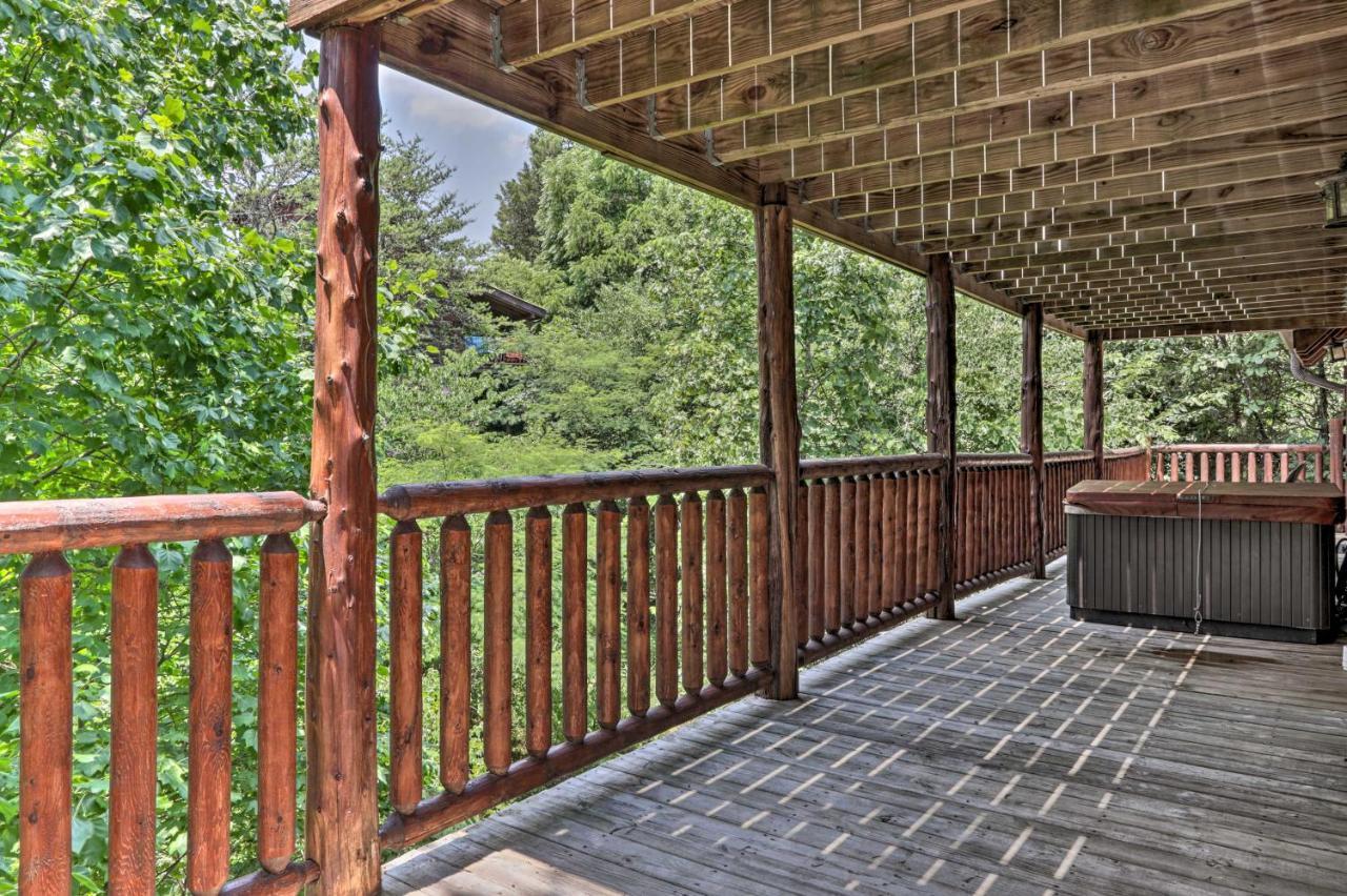 Pigeon Forge Getaway With Covered Patio And Hot Tub! Luaran gambar